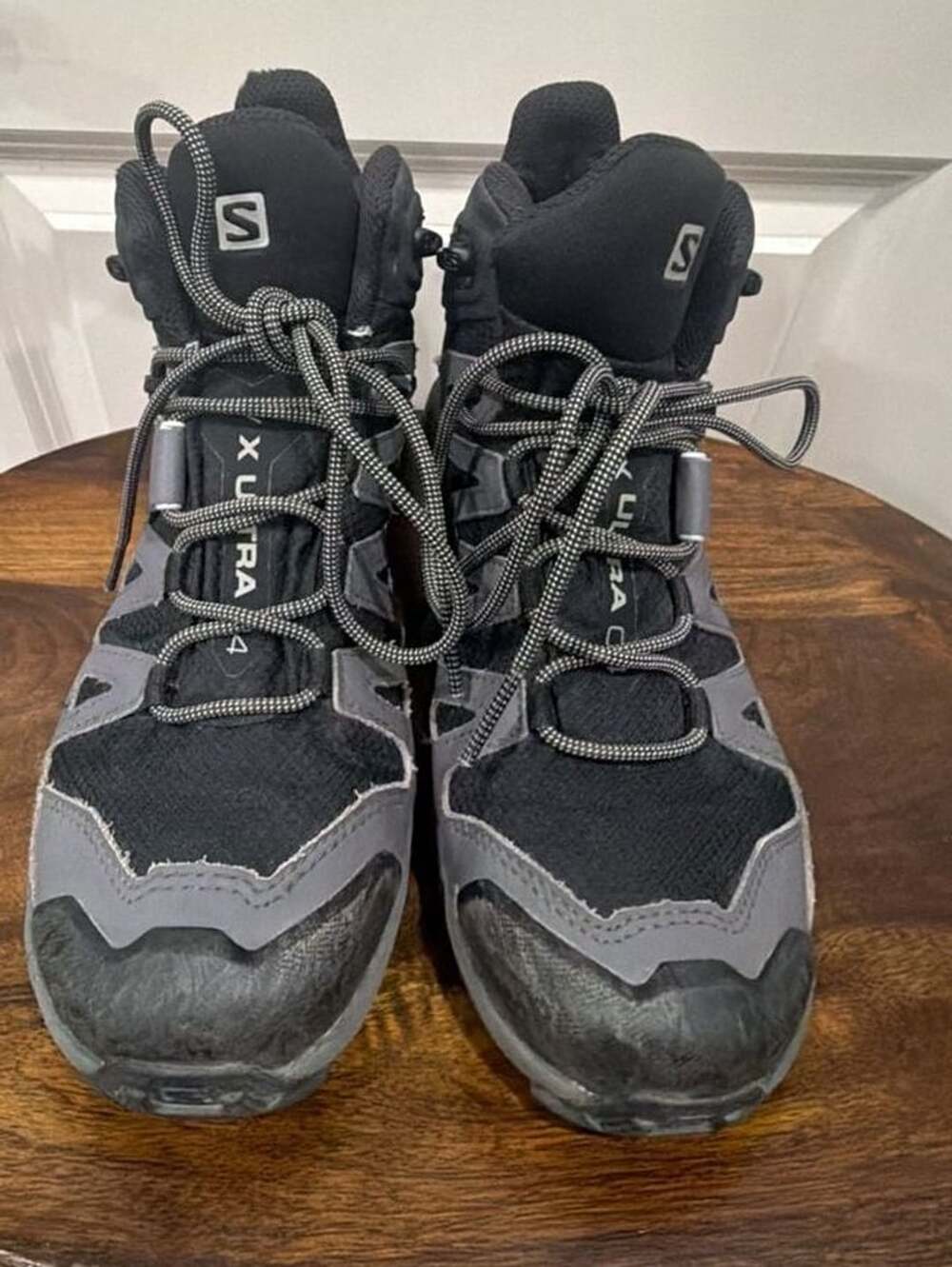Salomon X Ultra 4 Mid GTX Size 7 Black Hiking Boots